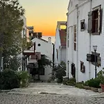 Hotel Courtyard *