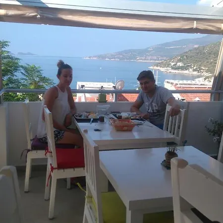 Otel Courtyard *