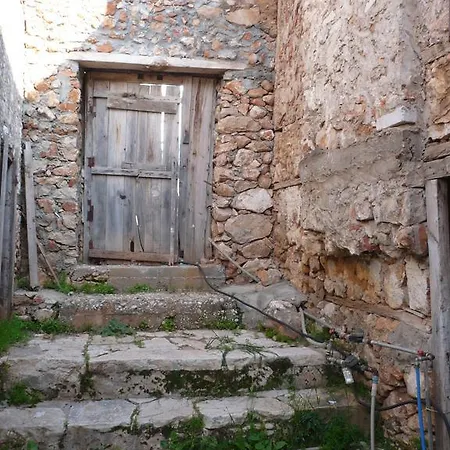 Hotel Courtyard *